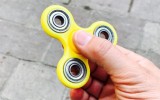 Fidget Spinner, l'innovativa trottola che fa impazzire i ragazzi